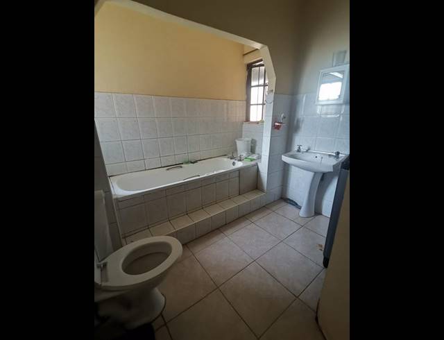 3 BEDROOM SIMPLEX FOR SALE IN EMPANGENI CENTRAL